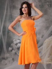 Sunrise Orange Strapless Knee-length Bridesmaid Dress Junior lovely