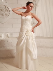 Fashionable A-line Taffeta Ivory Wedding Dress Floor Length Low Price