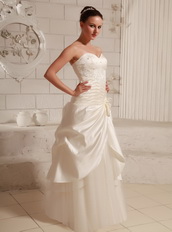 Fashionable A-line Taffeta Ivory Wedding Dress Floor Length Low Price