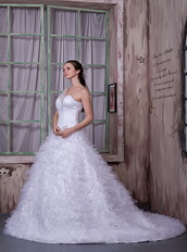 Fashionable One Shoulder Wedding Dress With Ruffled Puffy Long Skirt Low Price