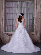 Fashionable One Shoulder Wedding Dress With Ruffled Puffy Long Skirt Low Price