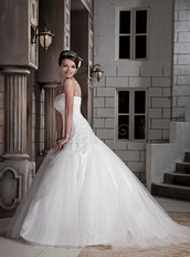 Fashionable Strapless Puffy Skirt Ivory Wedding Ball Gown Romantic Low Price