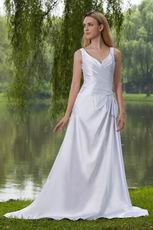 Elegant V Neckline White Taffeta Garden Wedding Dresss With Beading