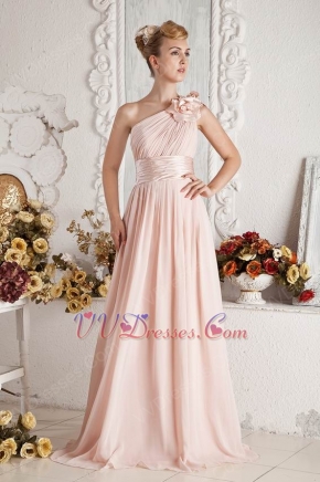 Affordable Ruched Pink Chiffon Prom Dresses With Shoulder Flowers