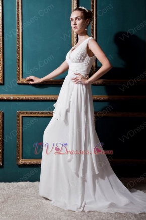 Handcrafted V-Neck Outdoor Cream Chiffon Wedding Gown